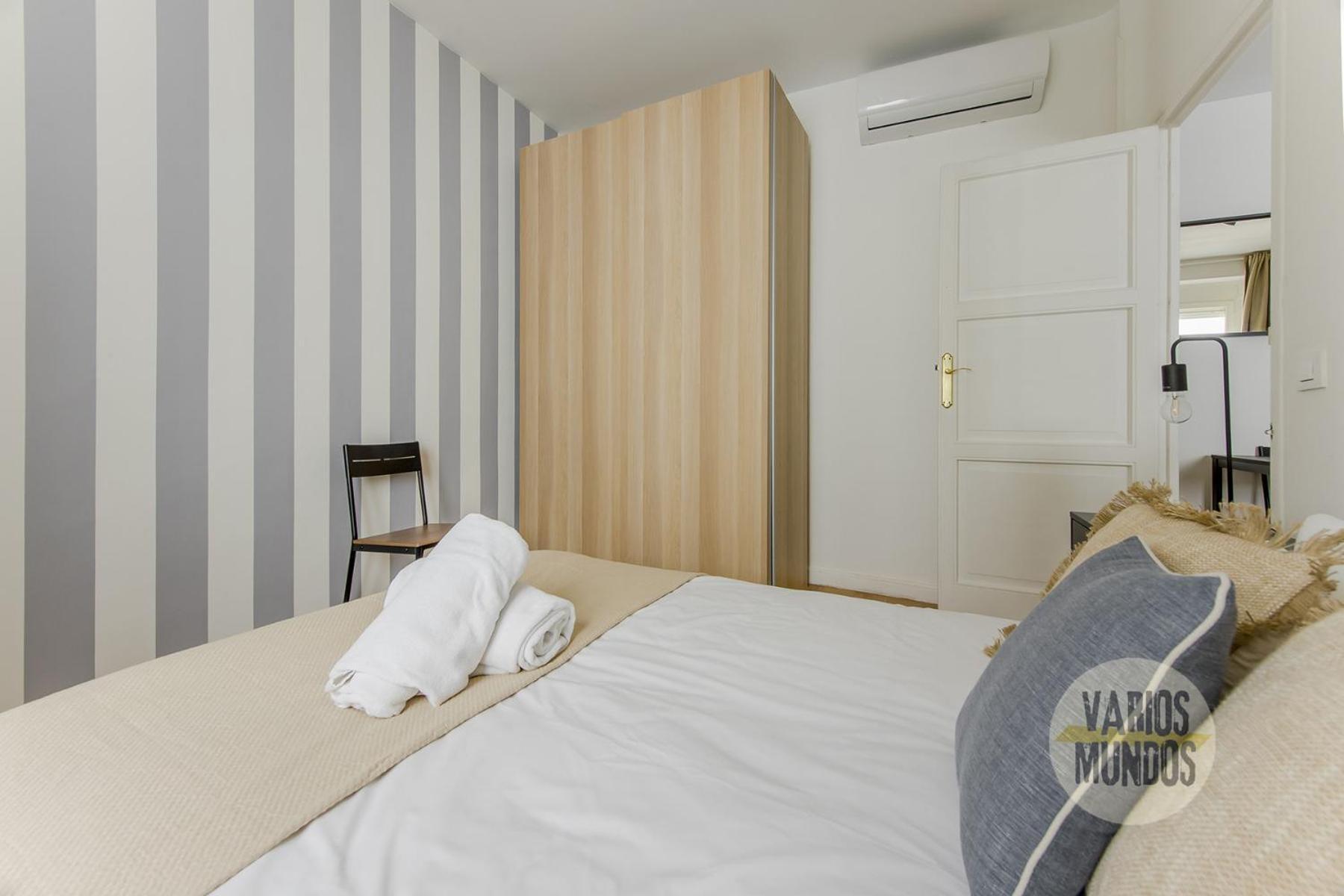 Practico Apt 7Pax En Calle Santa Ana Centro De Madrid Exteriör bild